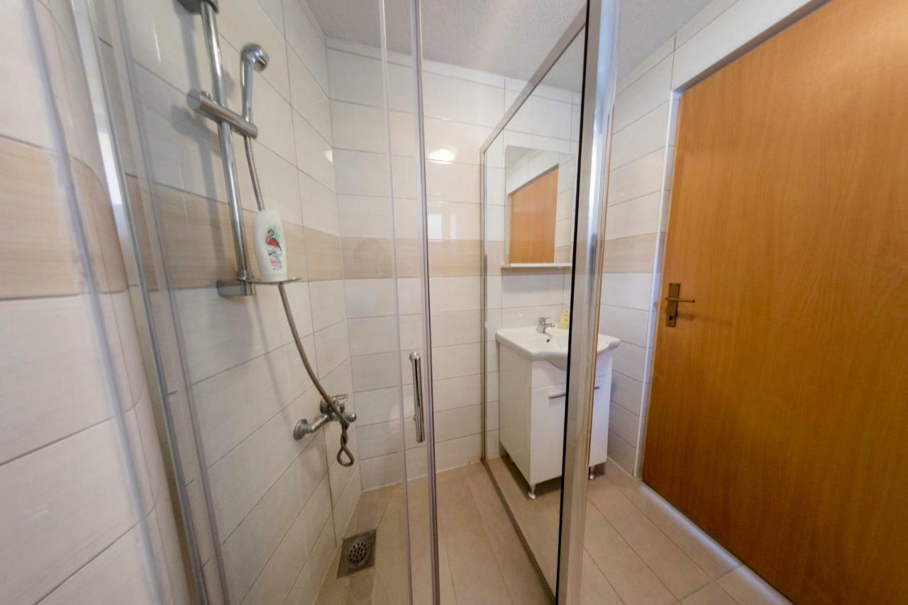 Apartment Resaa Біхач Екстер'єр фото